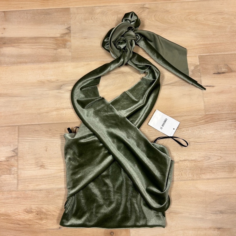 H and M halter